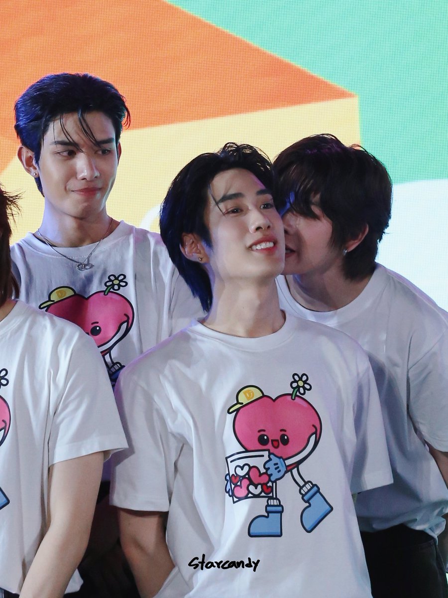 yystarcandy's tweet photo. พี่เน็ตยังฮ็อป นี่จะไป���หลืออะไรอ่ะ 5555555

#DMDCHARITY2025 
#TleFirstone #เติ้ลเฟิร์สวัน 
#TLE_mtm #Firstone https://t.co/bPJyxMRN6h