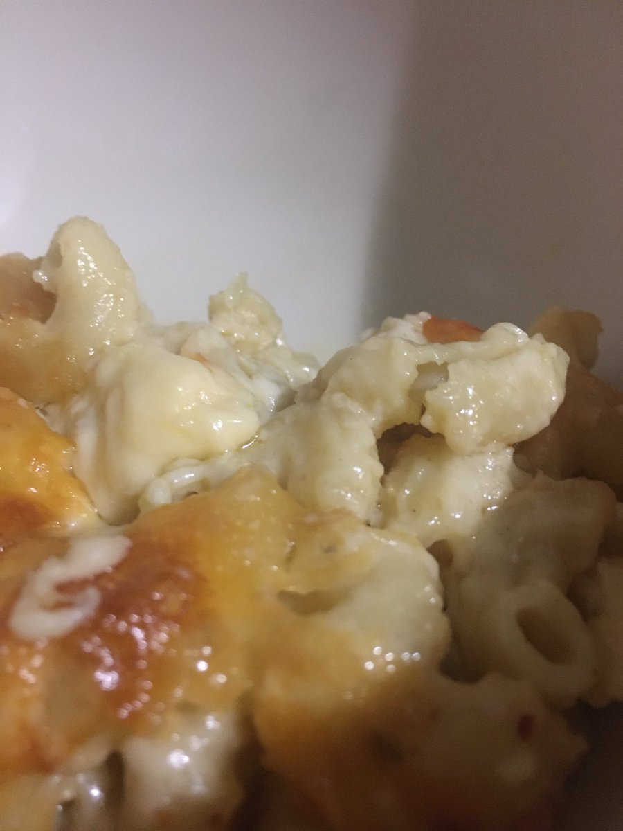 bandcamponetime's tweet photo. Mac and cheese #foodporn #macandcheese #food #goodeats #foodnetwork #chef https://t.co/b1fehHqlkj