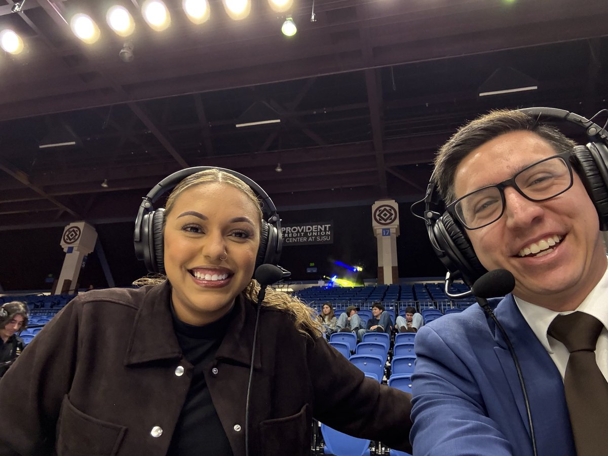 Back #InTheBooth for <a href="/SanJoseStateWBB/">San José State Women’s Basketball</a> vs. <a href="/GaelsWBB/">Saint Mary's Women's Basketball</a> w/<a href="/AshbashhTV/">Ashlee Jones</a>. 2nd half coming up! Watch live on <a href="/NBCSAuthentic/">NBC Sports Bay Area & CA</a> or at the link now! sjsuspartans.com/watch <a href="/STAAtalent/">STAA🎙</a> <a href="/nahjdeportes/">nahjdeportes</a> <a href="/NABJSports/">NABJ Sports Task Force</a> <a href="/SJSU/">San José State University</a> <a href="/SJSUAthletics/">San Jose State Spartans</a>