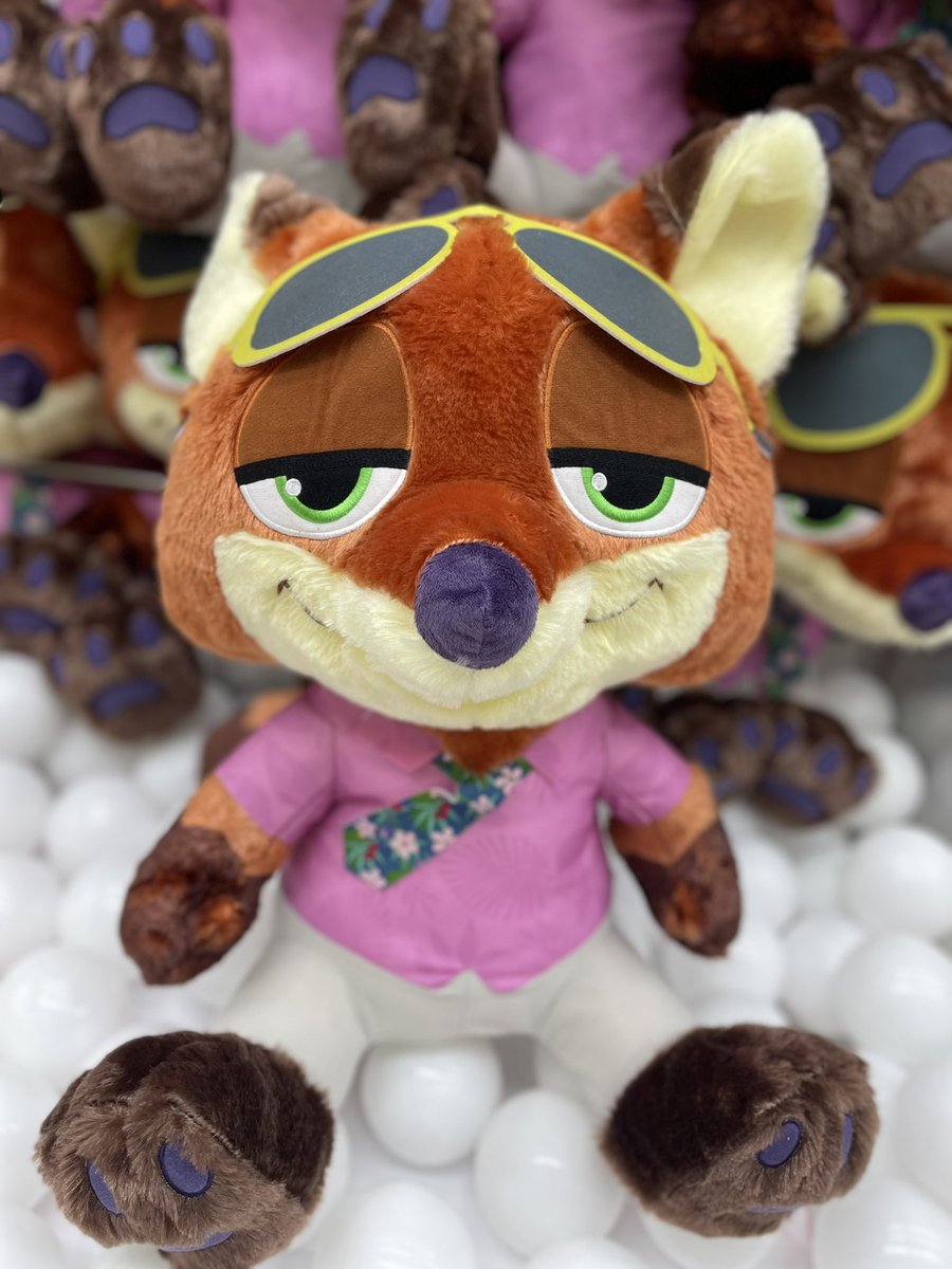 🦊景品入荷情報🦊 ｢ズートピア2スーパーラージぬいぐるみ“ニック
