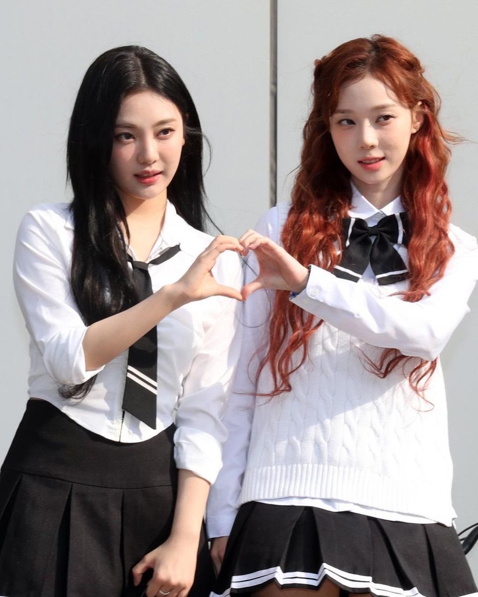 acervo ningning tweet media