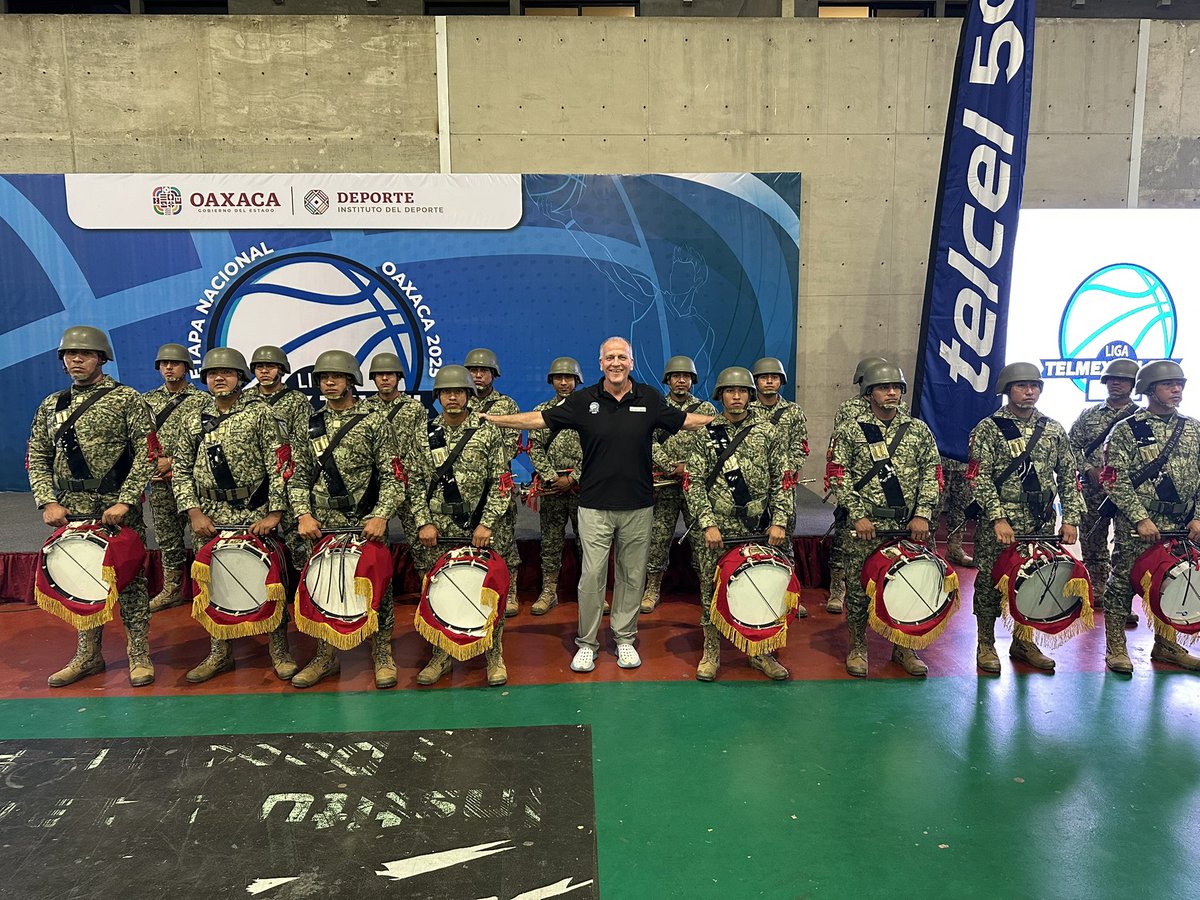 Opening ceremony for the <a href="/Ligatelmex/">Liga Telmex-Telcel</a> youth league in Oaxaca tonight was off the charts! Excited for the games this weekend! <a href="/fundaciontelmex/">Fund Telmex Telcel</a> <a href="/BigShotsGlobal/">BIG SH🏀TS</a>