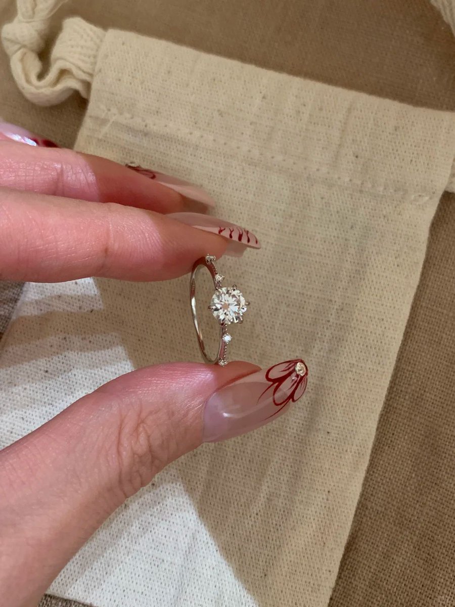 huang_alpha's tweet image. One ring, endlessly personal.
Custom rings that elevate your everyday shine with engagement-level detail.
📌 #CustomRingDesign #FineJewelryDaily #OnePieceMOQ #AlphaJewelry
📩 alpha_jewelry@163.com