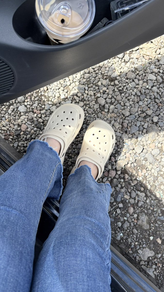 helloyasssss's tweet photo. 12. sandal dupe cro*s
empuk bgt tapi kokoh. di pake super nyaman ga sakit sama sekaliii!🥹 di luar eskpektasi aku cm 50rban dapet barang sebagus ini! wajib bgt di beli kalo ini tidak akan ada kata menyesal!
🍊https://t.co/9iOJRlyB9F https://t.co/m2AVDix3Dv
