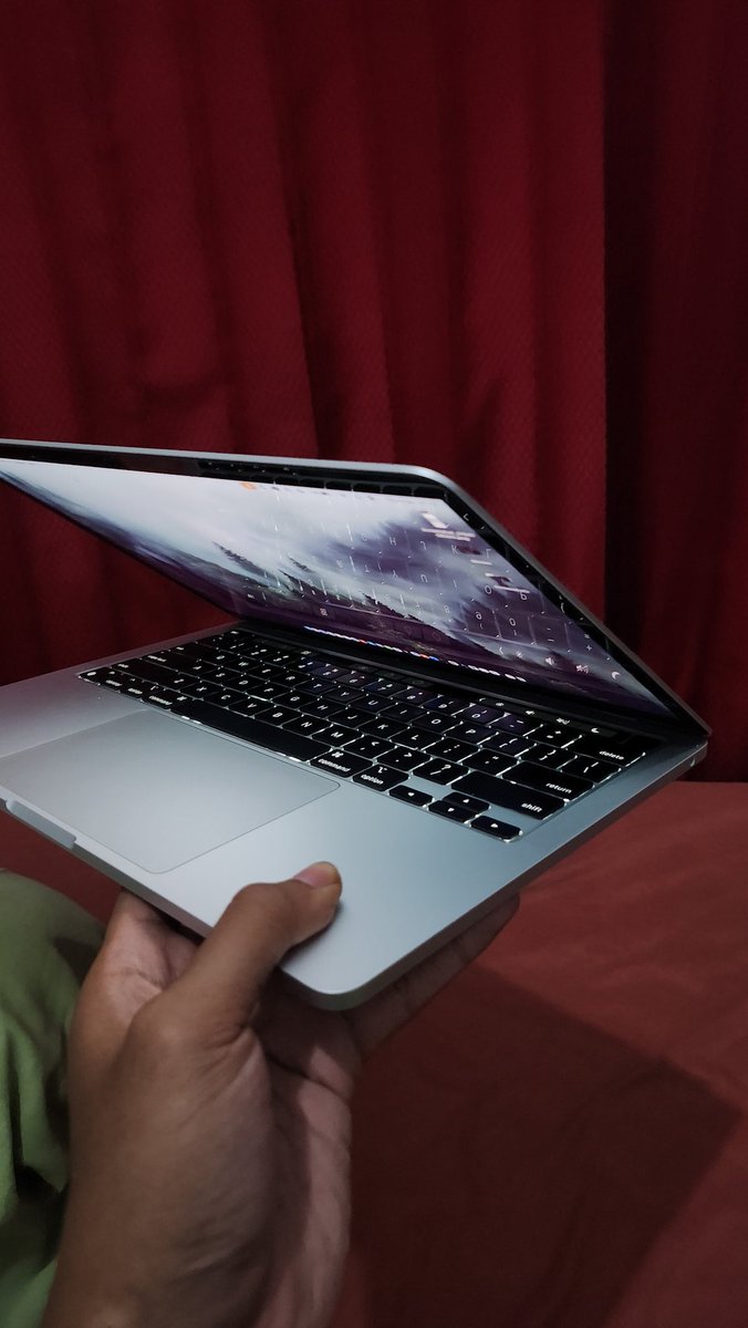 husnizayn_'s tweet image. WTS Macbook Pro M1 16/256 kelengkapan unit dan charger.

1. Ram 16GB
2. SSD 256GB
3. CC 96

Tasikmalaya, Bandung bisa cod

unit mulus no minus no dent real pemakaian pribadi open harga 11jt nego tipis. #Jualmacbook #tasikmalaya #bandung