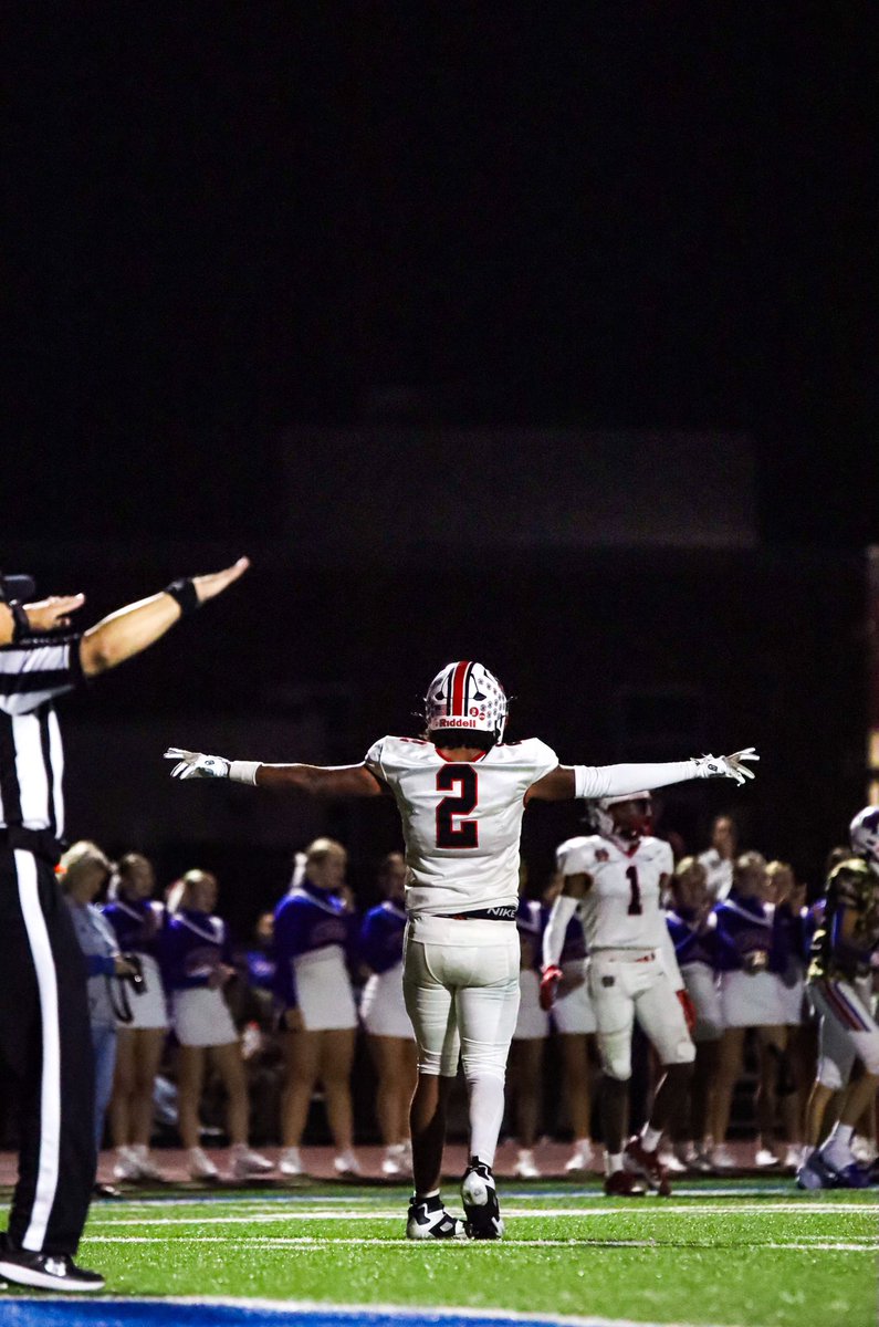 RayJ2Harbolt's tweet image. DB SENIOR SZN FILM‼️
-44 Tackles
-2 INT
-3 TFL

BARLEY TESTED!! 
 hudl.com/v/2TJts7