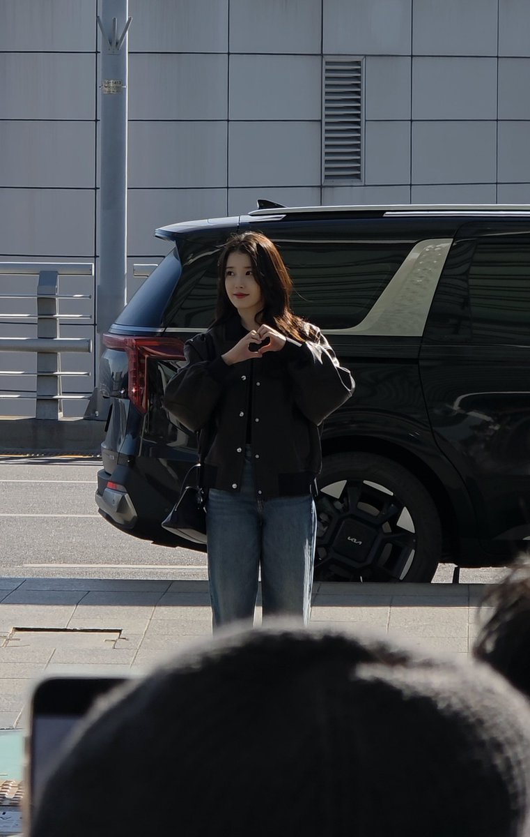 iuedelweiss's tweet photo. 징니 넘 예쁘다ㅠ
https://t.co/YwZaR1aCFH https://t.co/kXeMSn36nr