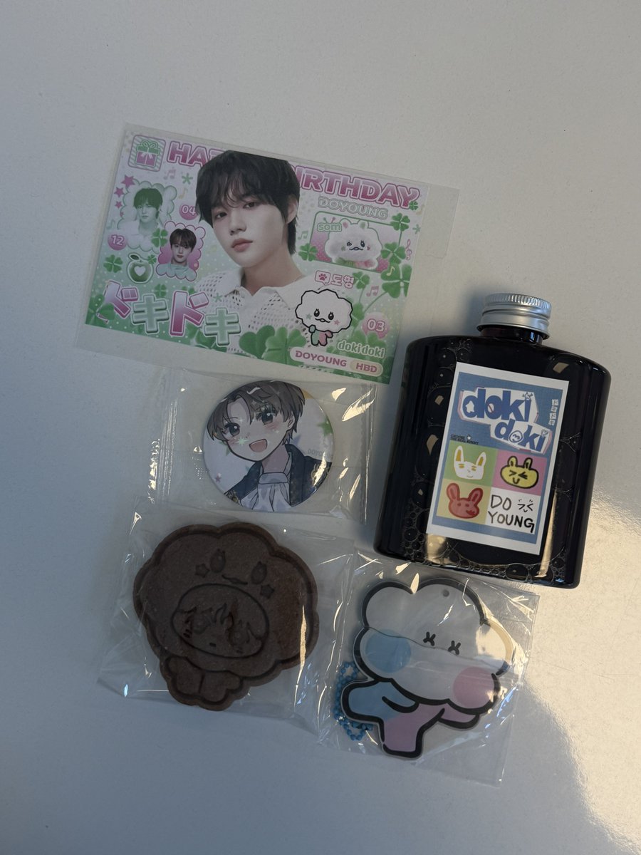 🍀🍀🍀🍀🍀🍀🍀🍀🍀🍀
#트레저도영이가되어줘서고마워 
#삐로통통생일축하해