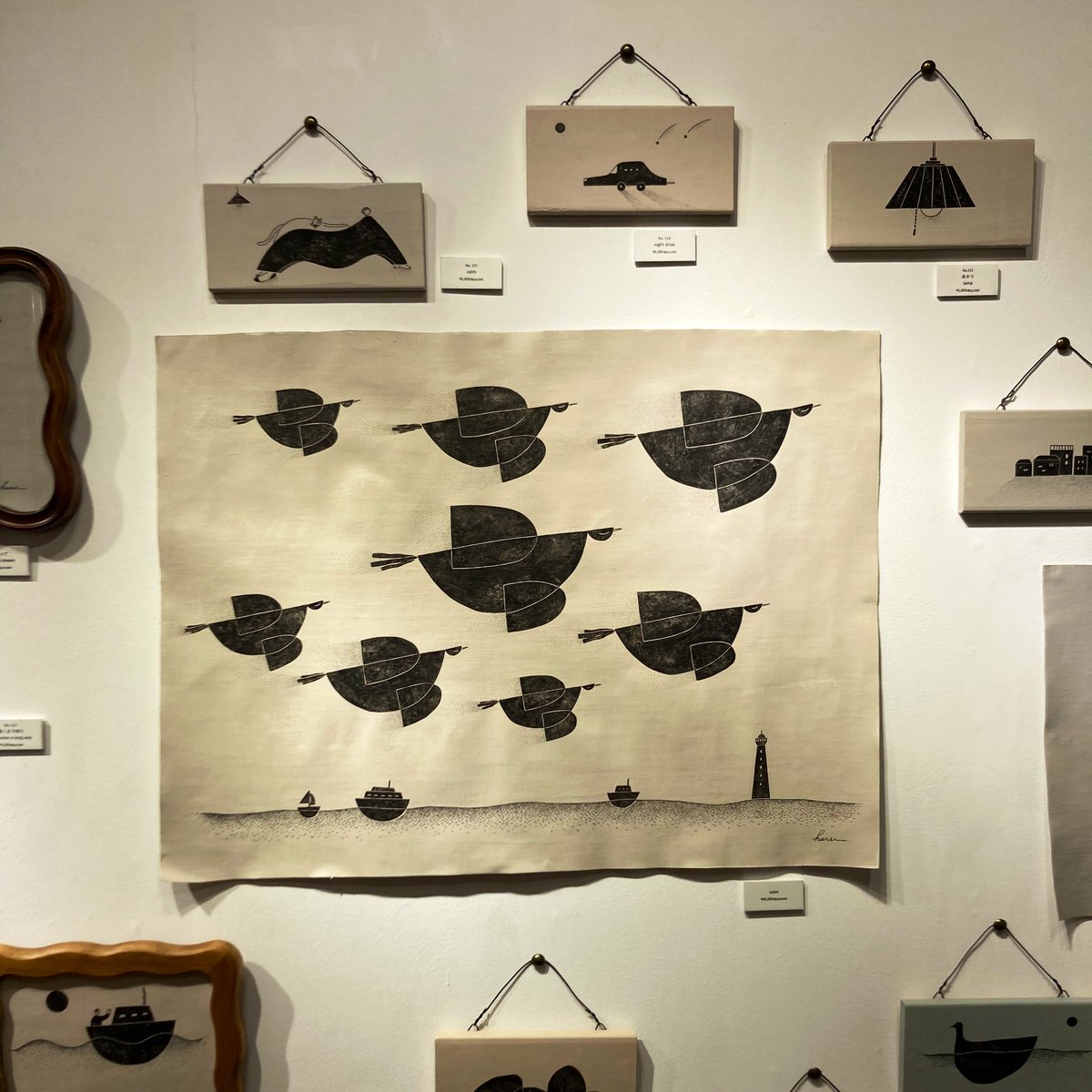 halhalhallo's tweet photo. 個展 " Tiny memory " あっという間に残り4日間となりました。みなさま連日お越しくださりありがとうございます🙌
本日予定より少し遅れまして14:00過ぎから18:00頃まで在廊いたします😌
よろしくお願いします〜！ https://t.co/NmzOQ1JWfN