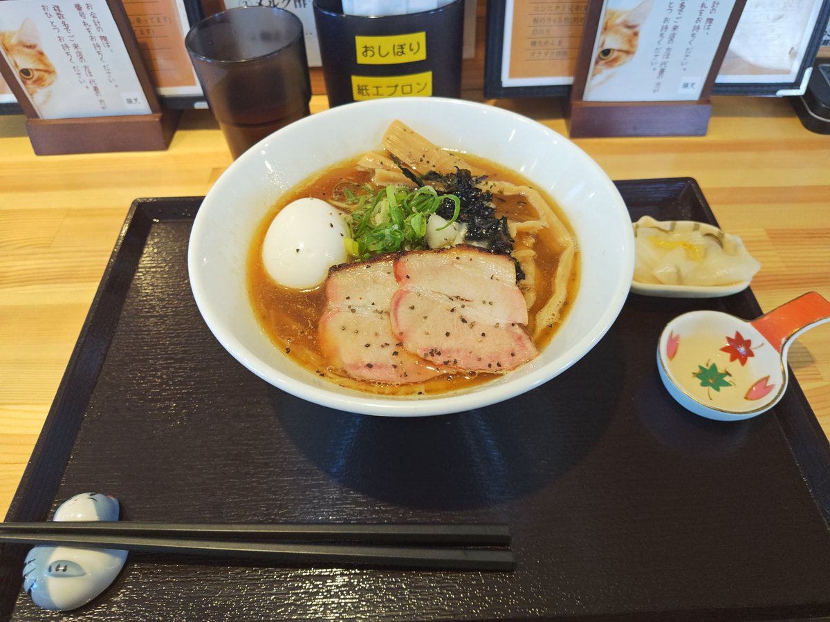 hobio009's tweet photo. さいたま市岩槻区
猫ニ叉タビ

味が美味しいのはモチロンだけど接客も良いからどこで何を食べようって悩んだ時に思い浮かべる店になってる🐱

ニャーの掛け声は最初聞いた時は珍しいだけだったけど
最近は明るく元気な挨拶でオッサンは気分よくなる😆 https://t.co/6JQQbsyDOk