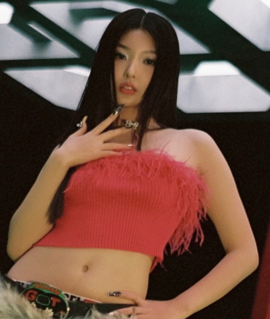 PopBase's tweet photo. Happy 18th birthday to the talented Yoonchae of KATSEYE. https://t.co/ZfZQbajFs1