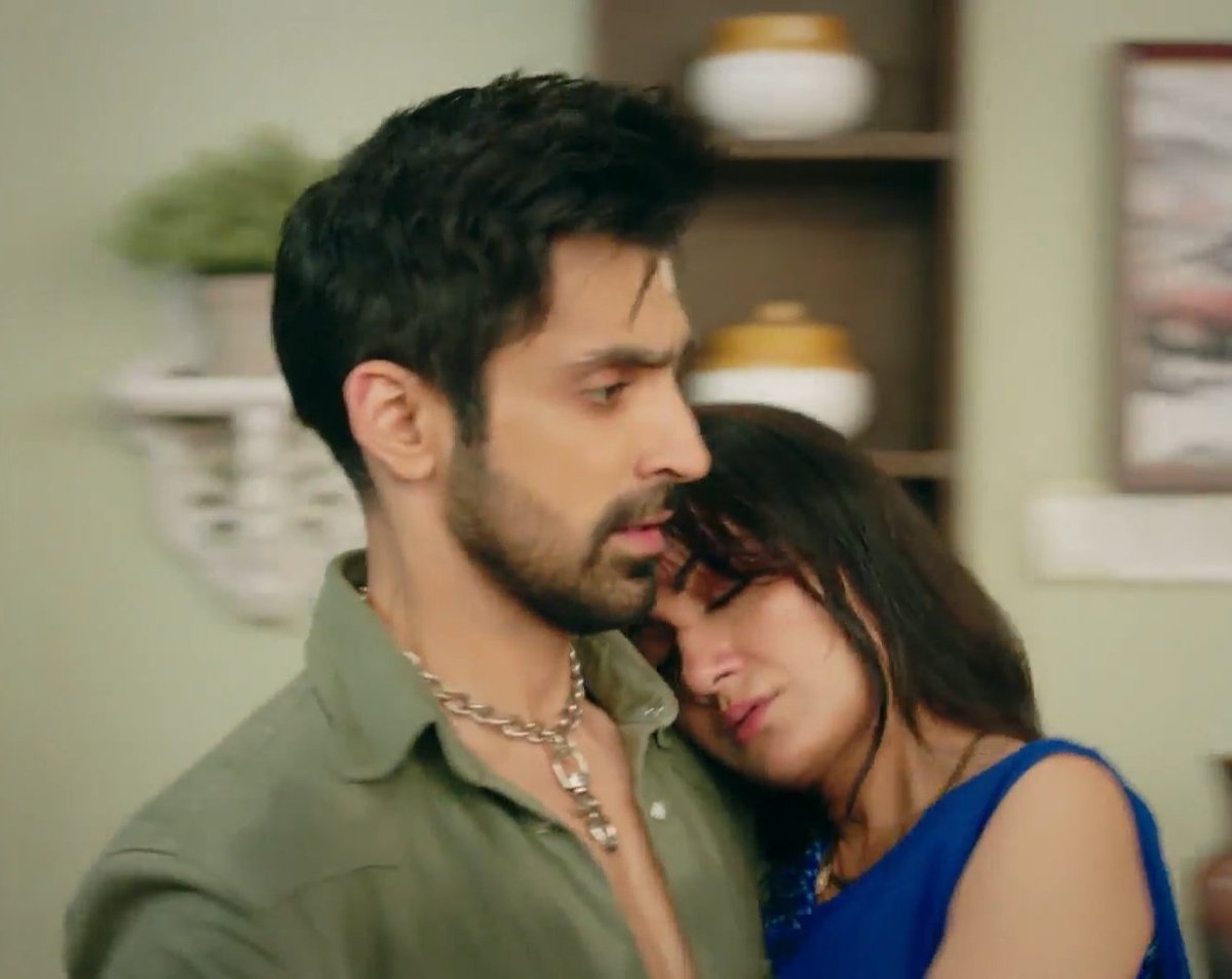 That's my man &amp;his pretty little baby🫠👉🏻👈🏻