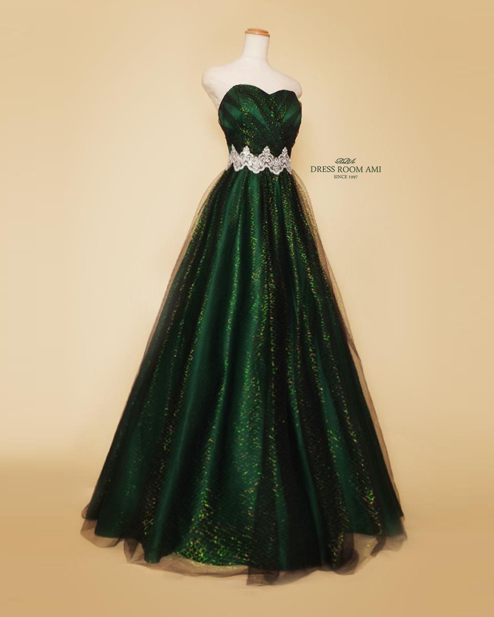 再入荷のディープグリーンカラーの光沢メッシュチュールを組み合わせた