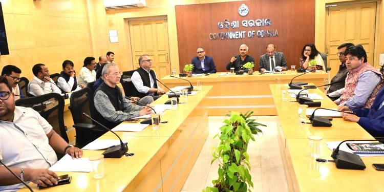 OrissaPOSTLive's tweet image. The State Disaster Management Executive Committee held its first meeting for FY 2025-26 under Chief Secretary Manoj Ahuja, approving several departmental proposals.

#DisasterResilience #InfraProjects #ManojAhuja

📲 Follow Orissa POST – Odisha's No. 1 English Daily 📰✨