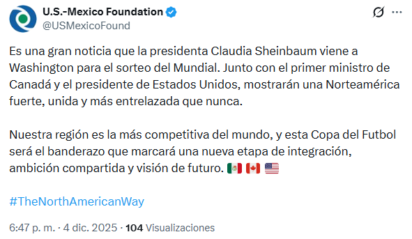 MXReferencia's tweet photo. #Internacional
La Fundación #EstadosUnidos-#México (@USMexicoFound) destacó la presencia de la presidenta Claudia Sheinbaum (@Claudiashein) en #WasingtonDC para participar en el sorteo del Mundial de la #FIFA2026 este 5 de diciembre. La misma organización mencionó que con la presencia de la mandataria, así como de su homólogo de #EEUU, Donald Trump (@POTUS) y del primer ministro de #Canadá, @MarkJCarney, "se mostrarán una #Norteamérica fuerte, unida y más entrelazada que nunca". Asimismo, la fundación escribió que "nuestra región es la más competitiva del mundo, y esta Copa del Futbol será el banderazo que marcará una nueva etapa de integración, ambición compartida y visión de futuro".