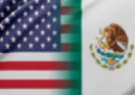 MXReferencia's tweet photo. #Internacional
La Fundación #EstadosUnidos-#México (@USMexicoFound) destacó la presencia de la presidenta Claudia Sheinbaum (@Claudiashein) en #WasingtonDC para participar en el sorteo del Mundial de la #FIFA2026 este 5 de diciembre. La misma organización mencionó que con la presencia de la mandataria, así como de su homólogo de #EEUU, Donald Trump (@POTUS) y del primer ministro de #Canadá, @MarkJCarney, "se mostrarán una #Norteamérica fuerte, unida y más entrelazada que nunca". Asimismo, la fundación escribió que "nuestra región es la más competitiva del mundo, y esta Copa del Futbol será el banderazo que marcará una nueva etapa de integración, ambición compartida y visión de futuro".