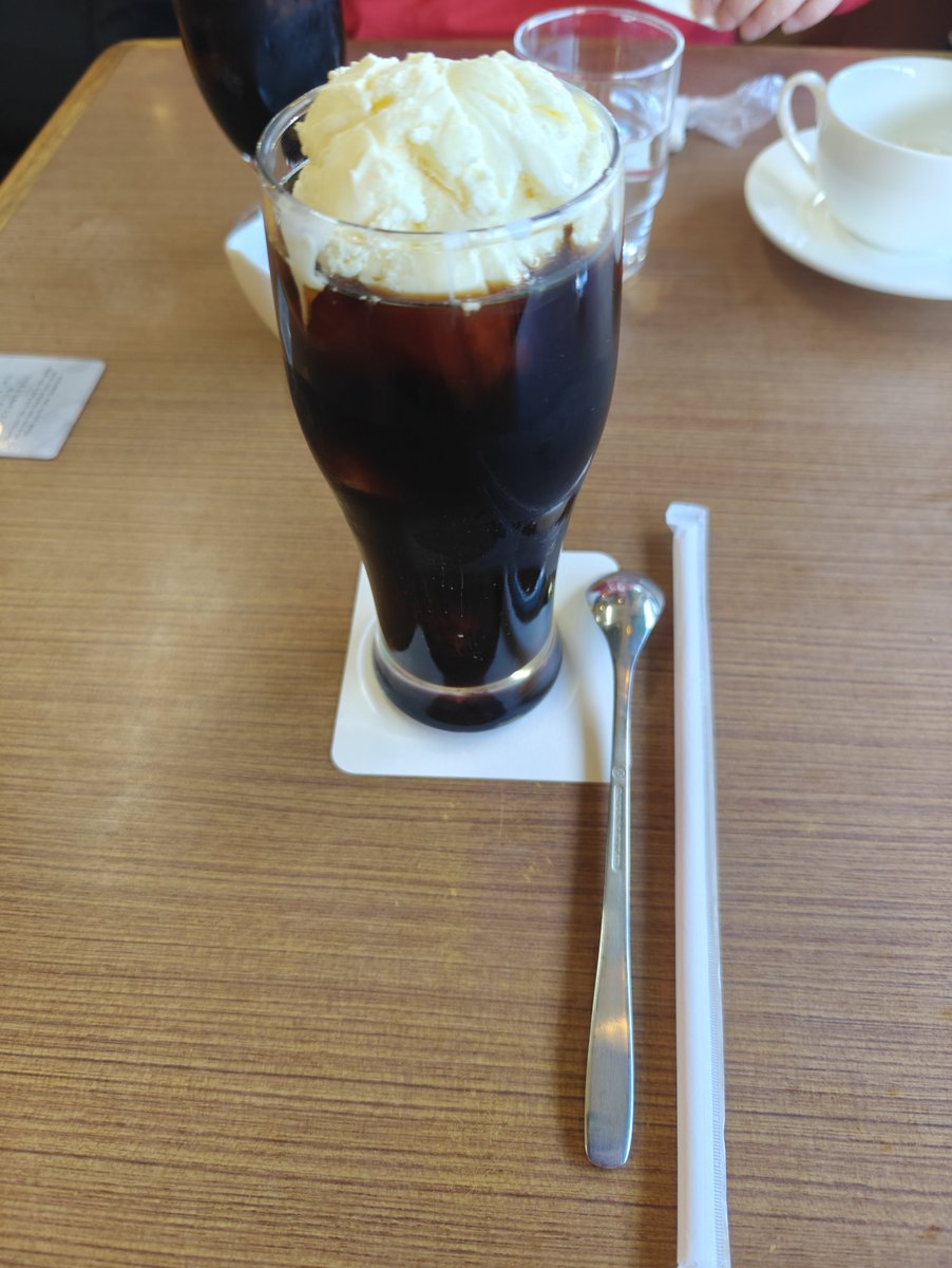 tanoshimisagas1's tweet photo. 今回、最後の九州メシ。
ジューシーかつボリューム満点で大満足🤤
#KIRINYA #Wハンバーグ https://t.co/bIZUHXc9X5