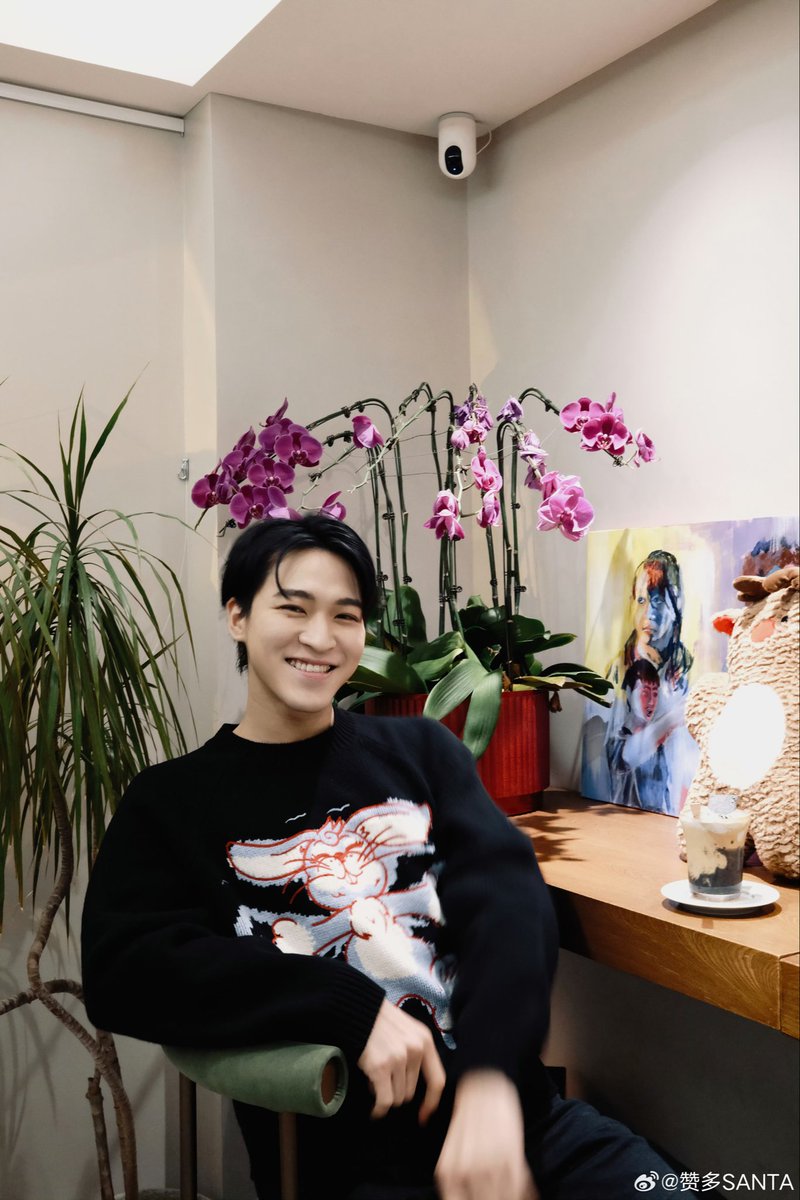 1205 Weibo update

New hairstyle!😍
<a href="/santa_zanduo/">SANTA</a> 

#赞多 #サンタ #santa #unosanta