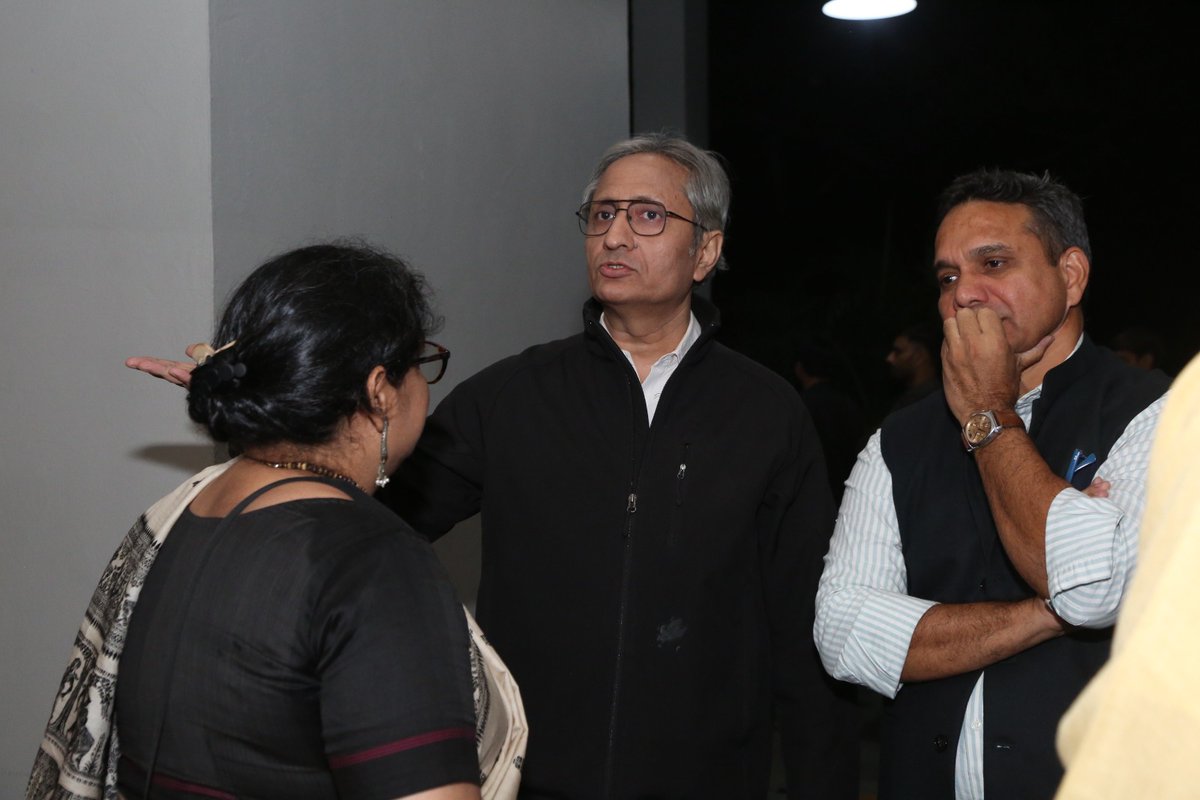 Aparna Vaidik tweet media