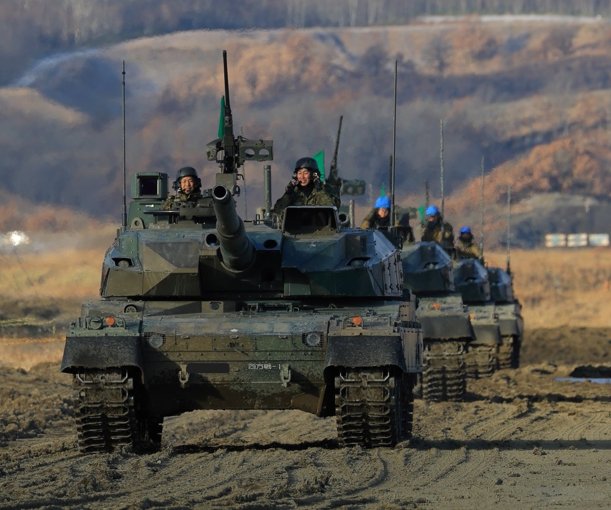 戦車部隊 G250816A 【4K】西部方面戦車隊 10式戦車 玖珠戦車道上山 ① - YouTube