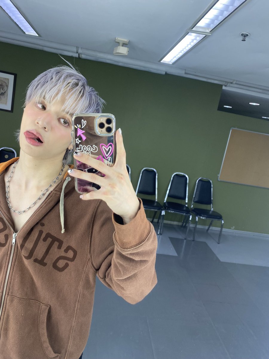 Jamesnagon's tweet image. Tpop  Stage  อะดูยังหนู🤔
#jamesna 
#HOWLS_TH  #HOWLS_NO2 #TpopStagepresentedbyPEPSIweek48