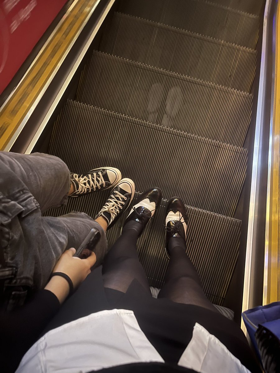 sunlaxis's tweet image. fnaf movie after finals!!