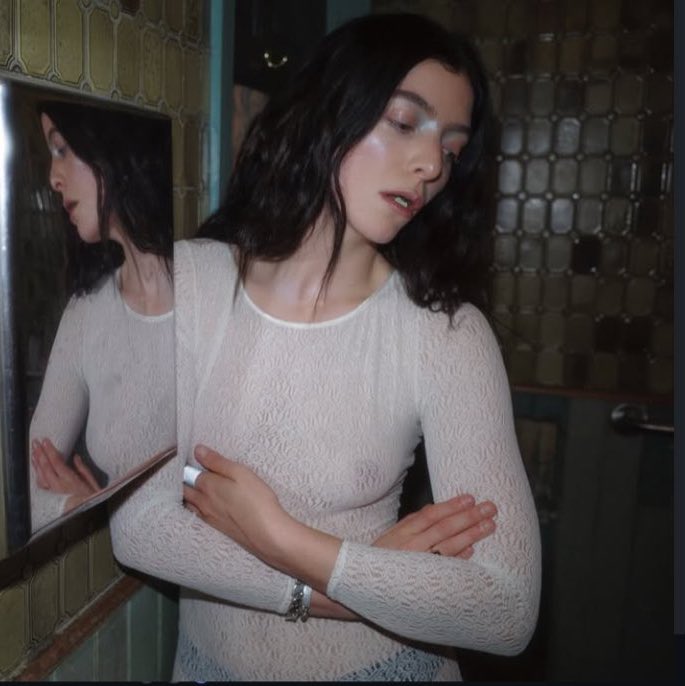 LordeOnChart's tweet photo. .@lorde has received 3 nominations at the 2026 @GoldDerby Music Awards:

Solo Artist of the Year
Album of the Year — “Virgin”
Record of the Year — “Girl, so confusing” https://t.co/V7kVqTm0t6
