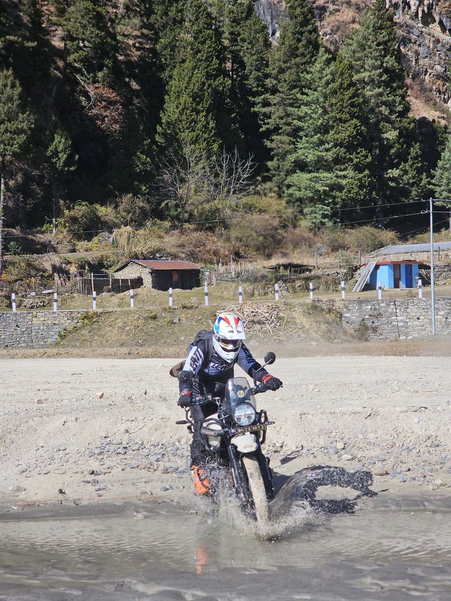 bulletbasecamp's tweet photo. 5-Day Lower Mustang Motorcycle Adventure — Suspension Bridges, River Crossings &amp; Riding Above 5,000m
#RoyalEnfield #guidedmotorcycletours #motorcyclerental #Himalayan #rajubulletsurgery https://t.co/ABYpavWJQQ