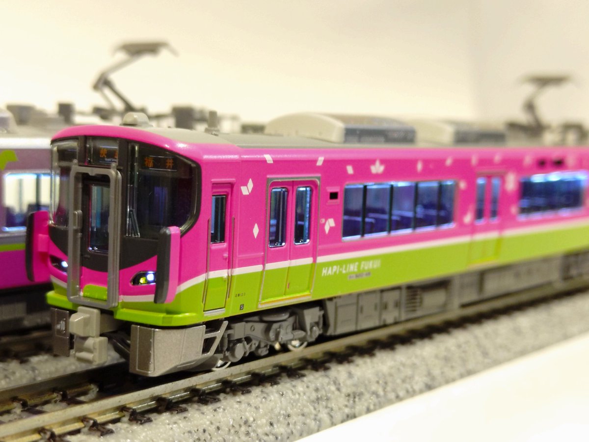 入荷ご案内」 ハピラインふくい521系が入荷しました。 室内灯パーツ