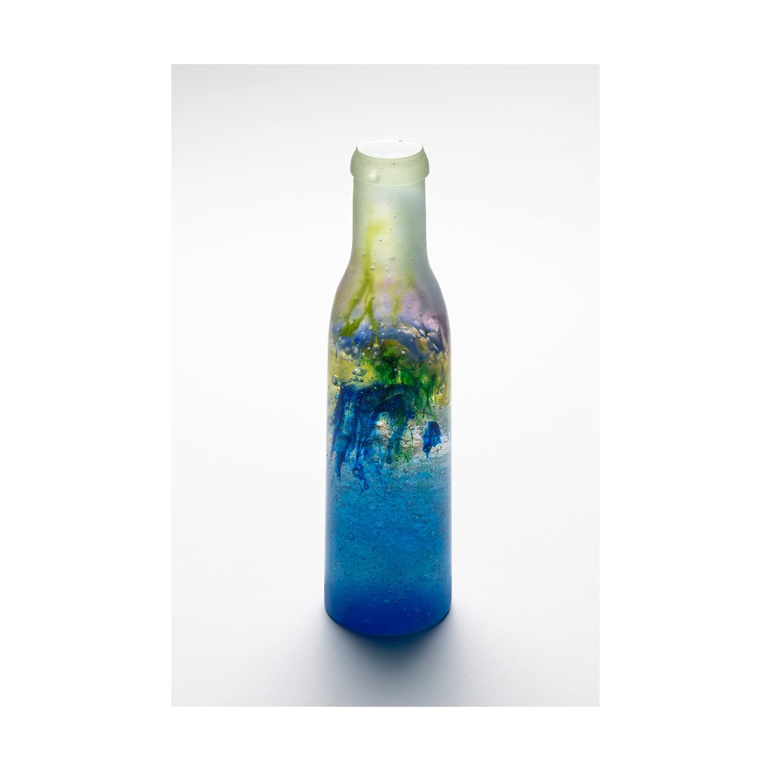 空瓶 -sky bottle-, 吉田延泰 , 2020

From KOBE SUBWAY MUSEUM 
H23 × W7 × D7 cm

art-scenes.net/ja/artworks/50…