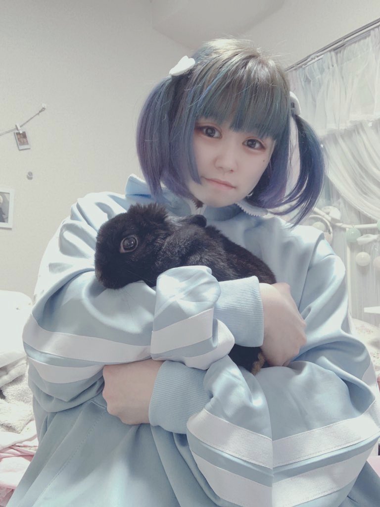 Sumi ※プロフ確認お願います。 Sumi ※プロフ確認お願います。 Twitterのプロフィールで@が青く