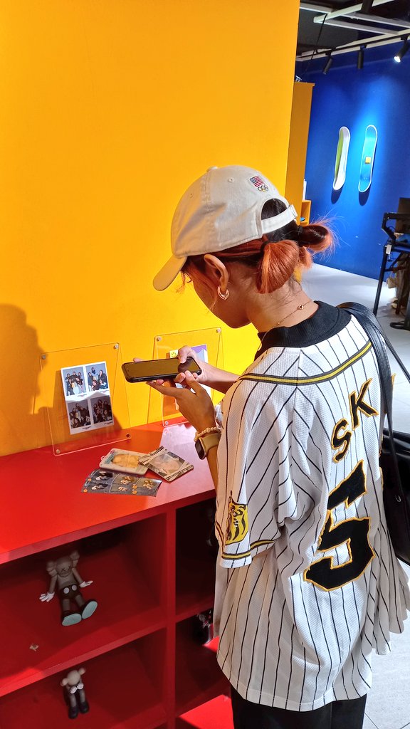 tsurunity's tweet image. And thank you so much @mangodaisukai for the golden ticket alias delivery langsung ke depan penerima wkwk🫠🩷

See youu when I see you!!😙🩶