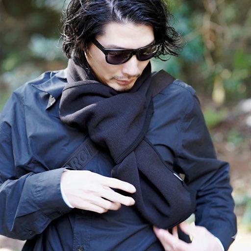 こんな商品もあります！！

<a href="/the_tweet_jp/">THE</a> さんに協力していただいて作ったマフラー！

リンクはリプ欄に！