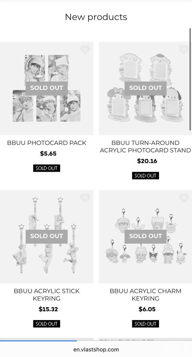 iamberriefied's tweet photo. Whats mad is that those items appearing on the global one at 12kst then poofed they gone again 😀 like okay you want to tease us intl or what? Even in the local kr website they are unable to make the stocks fit to the huge amount of Pllis around? Why underestimating the purchasing power of the fans themselves? Since Encore DQL suddenly there is no preorder option.. then will the same thing occurred again for this merch?