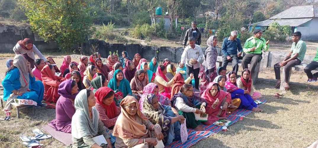 Kshema_Suraksha's tweet image. As part of #CropInsuranceWeek under @pmfby , Kshema General Insurance organised awareness programmes across Uttarakhand and Himachal Pradesh for Rabi 2025.

From coverage details to claim process, we ensured every farmer knows how PMFBY protects their crops &amp;amp; livelihood.