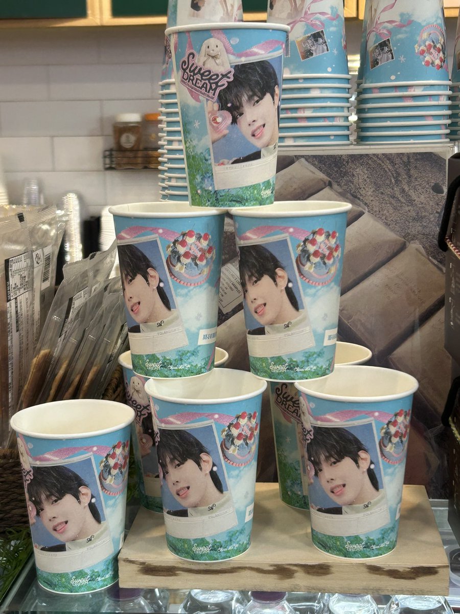 로로 tweet media