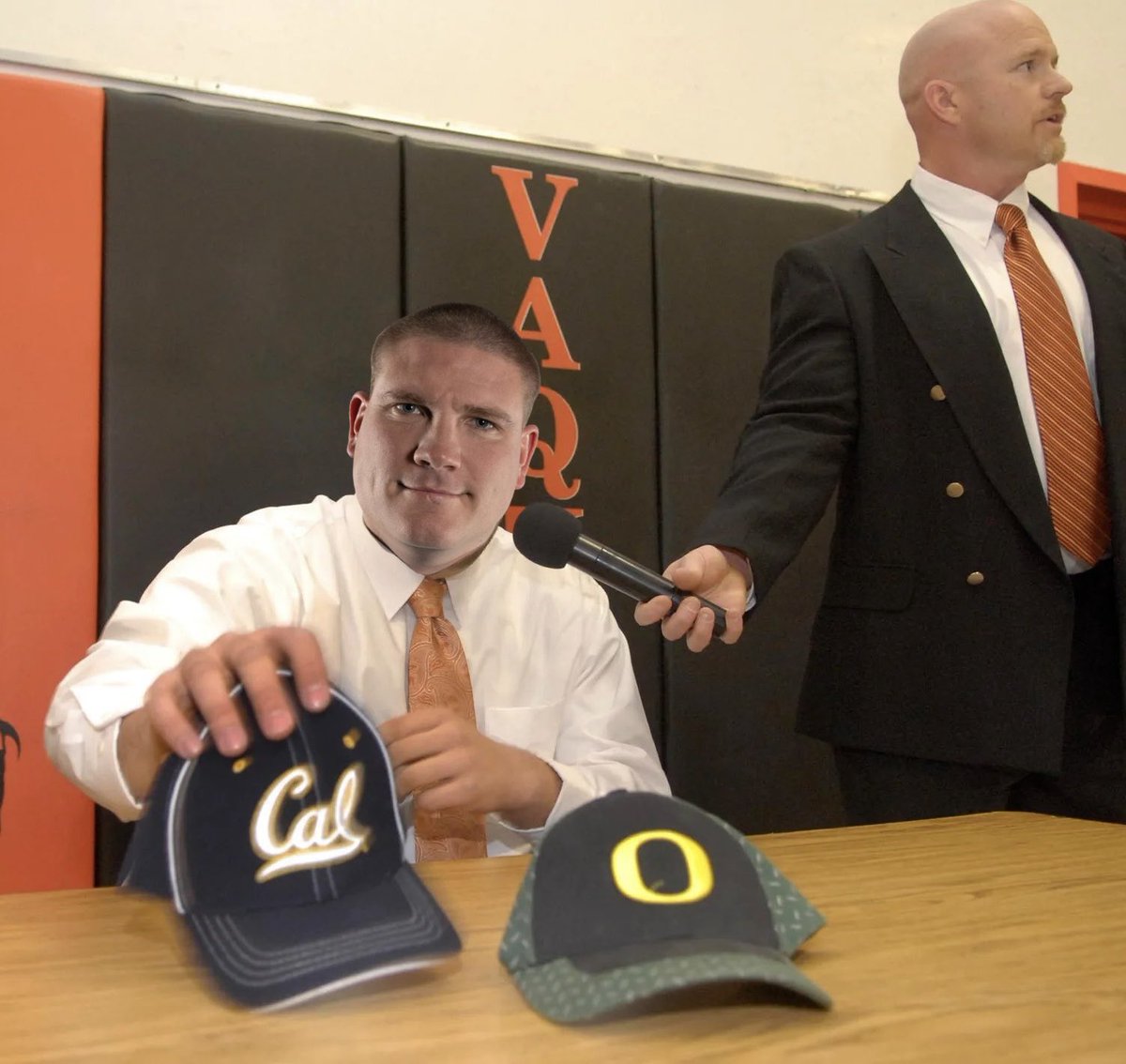 Golden_Bearz's tweet image. Tosh Lupoi commits to Cal