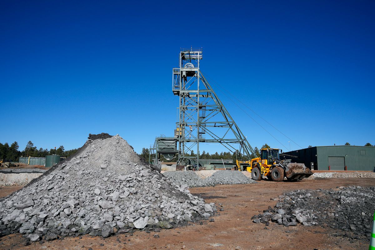 Nyligen beslutade riksdagen att förbudet mot uranbrytning i Sverige ska avskaffas från och med den 1 januari 2026. Syre förklarar varför det här sker nu, vilka riskerna är och vad det kan få för konsekvenser.
buff.ly/PtGgDnY