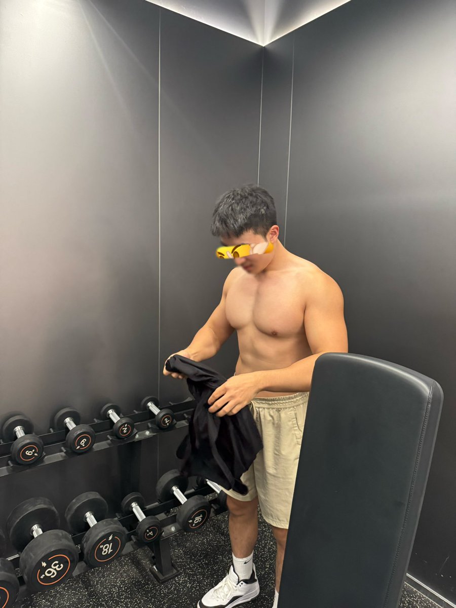 Plocinum tweet media