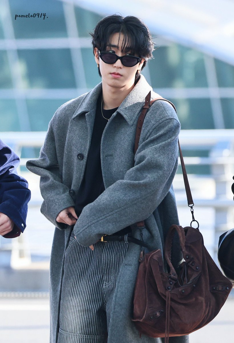 misoversea's tweet image. OMG?????? JISUNG JUST ENDED ALL MODELS CAREER WITH THIS?