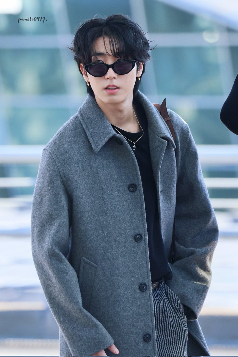 misoversea's tweet image. OMG?????? JISUNG JUST ENDED ALL MODELS CAREER WITH THIS?