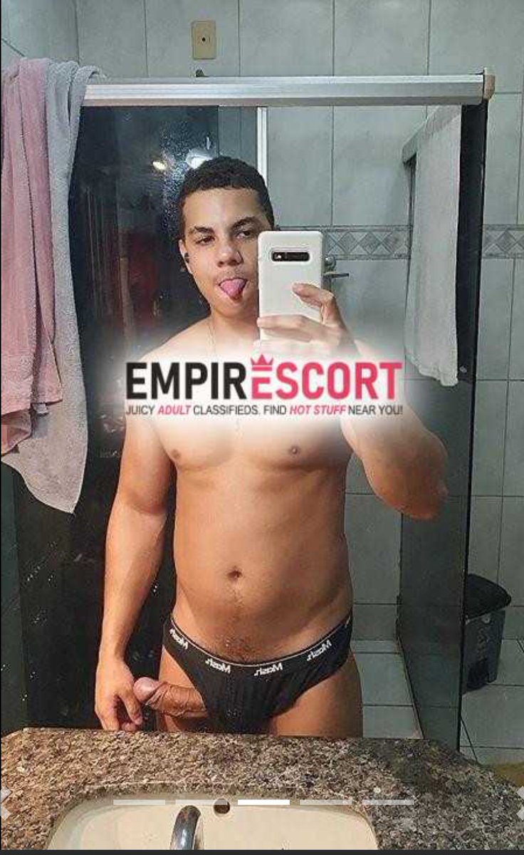 abutupu's tweet photo. Does anyone know who's that? #chudai #gay #gaysex #dick #top #gaytop #lgbt https://t.co/LlapLF1Ln6
