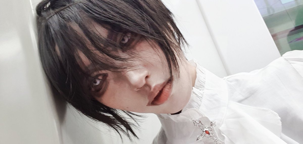 ㅌ퇵은. 난 간다... 다들 잘 놀아. . .
아가씨 ..하린쨩..나. . . ..  행복했어.
그리고 디엠 리밋이야. 안..녀.엉.. .