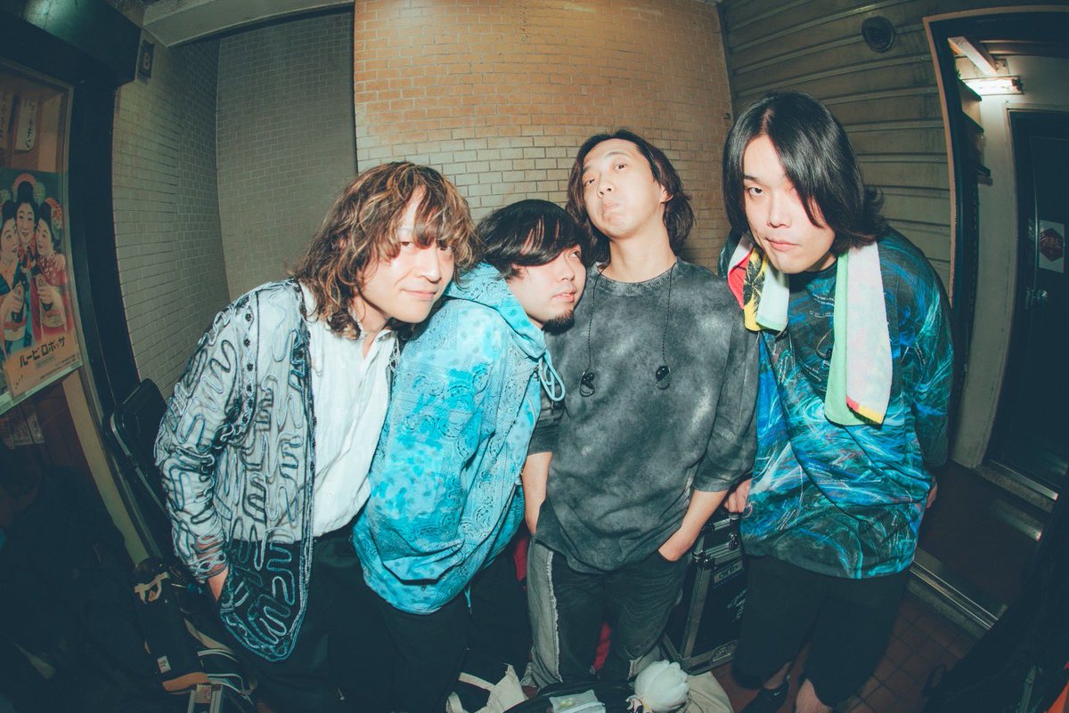 昨日は鳩貴族 vol.9〜酩酊酩酊、音依存編〜
聴きにきてくれてありがとうございました

ライブハウスでしか得られない感情は
来てくれた人しか得られない特権だよね
100%持って帰ってくれたら嬉しいな

12月18日(木)サンスト
鳩貴族〜佐倉壱号店編〜でまた会おうね！🍻

photo by浅香郁絵🌹<a href="/boc_acha/">浅香 郁絵 / photographer</a>