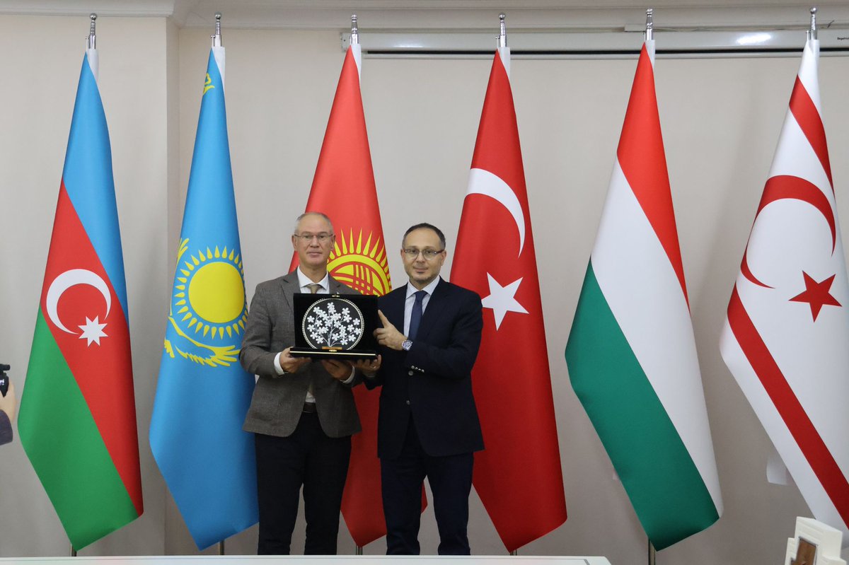 HASİPOĞLU, İLK TÜRK DEVLETLERİ TEŞKİLATI ÇALIŞMA BAKANLARI TOPLANTISI İÇİN BULUNDUĞU BAKÜ’DE TÜRKPA GENEL SEKRETERİ RAMİL HASAN İLE GÖRÜŞTÜ