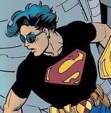 KON-EL IS SO FUCKING HOT. Please God let me find a man to be my Superboy.