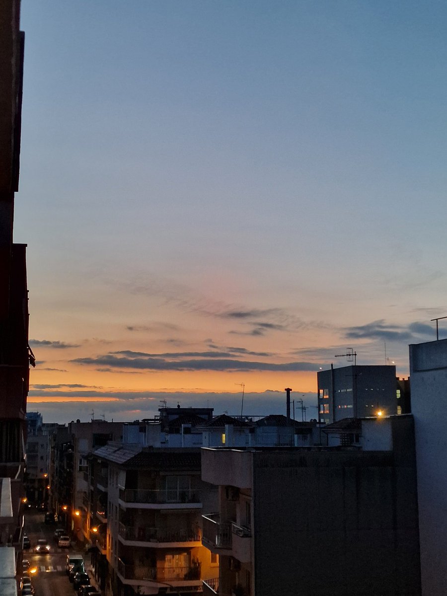 monmaynou's tweet photo. #324eltemps #ElTempsTV3 #ElTemps3Cat #TotEsMouTV3
Montserrat Maynou des de Blanes (La Selva)
Darrera lluna plena de 2025 https://t.co/LkUki4A08E