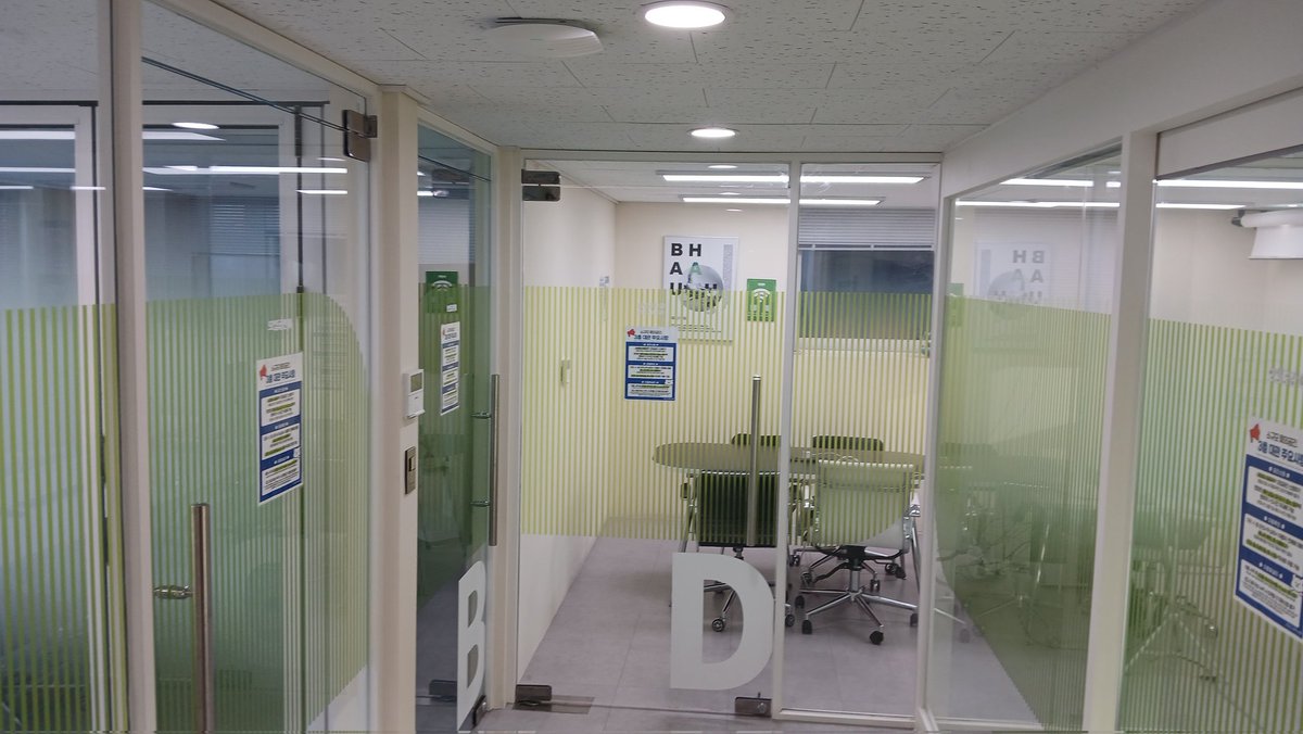 #중랑청년청 #중랑구청년시설 #청년청 
모든청년들 중랑청년청이 최고 중랑청년청에 많이놀러오시고 이벤트도 참여해서 사은품도 많이 받아가시고 외국인청년들도 중랑청년청에 오셔서 공간이용하시고 홍보도 하시고 대박나세요