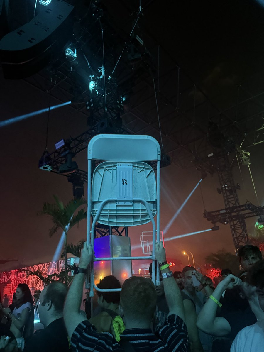 HeySebz's tweet image. Locklead set got the ppl losing their decency