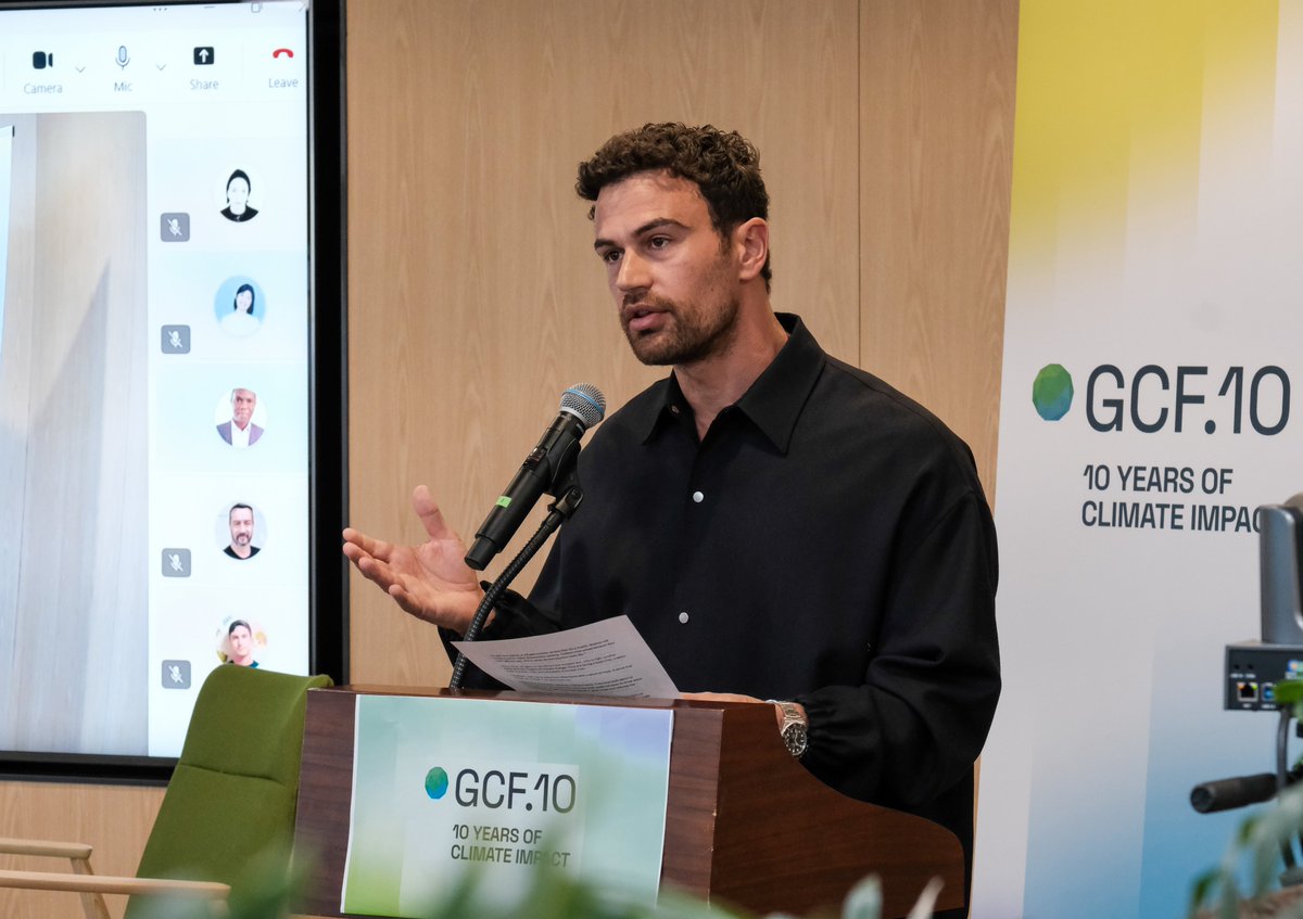 theGCF's tweet image. We thank UNHCR Goodwill Ambassador Theo James for sharing stories from the field &amp;amp; reflections during his visit to GCF. His voice inspires our work with UNHCR — anchored in an MOU signed at COP29 — to explore approaches &amp;amp; investments that build resilience where it’s needed most.
